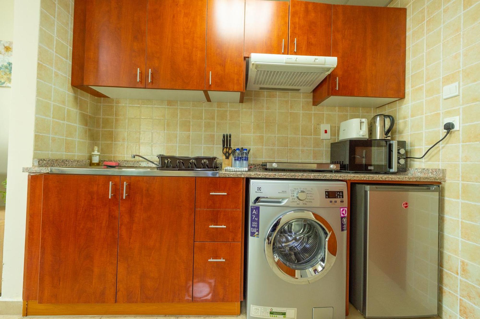 Luxury Escapes - Modern Budget Studio With Balcony In Jlt! Dubai Exterior foto
